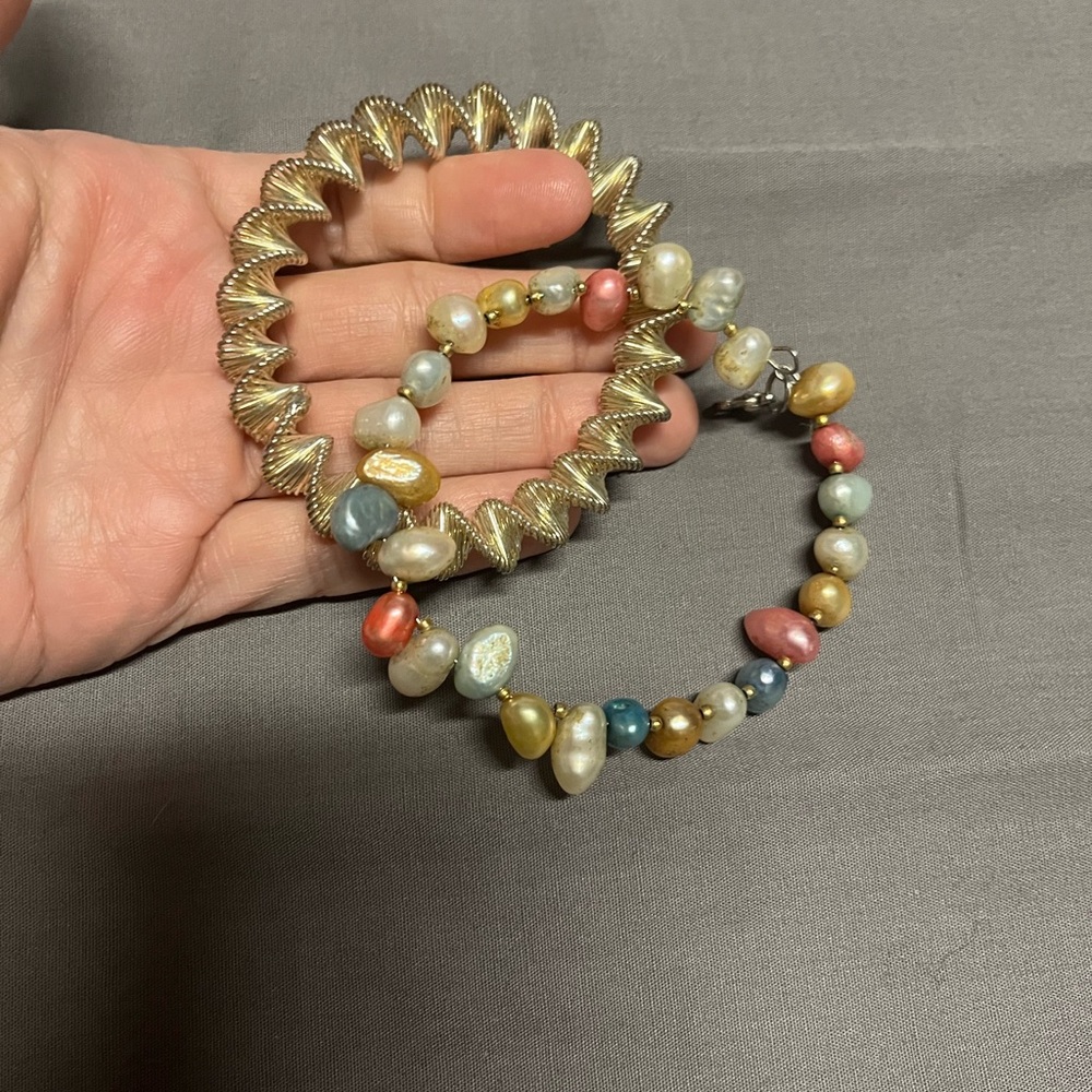 Bundle 2 items - Elegant silver tone and Multicolor Pearl Bracelets